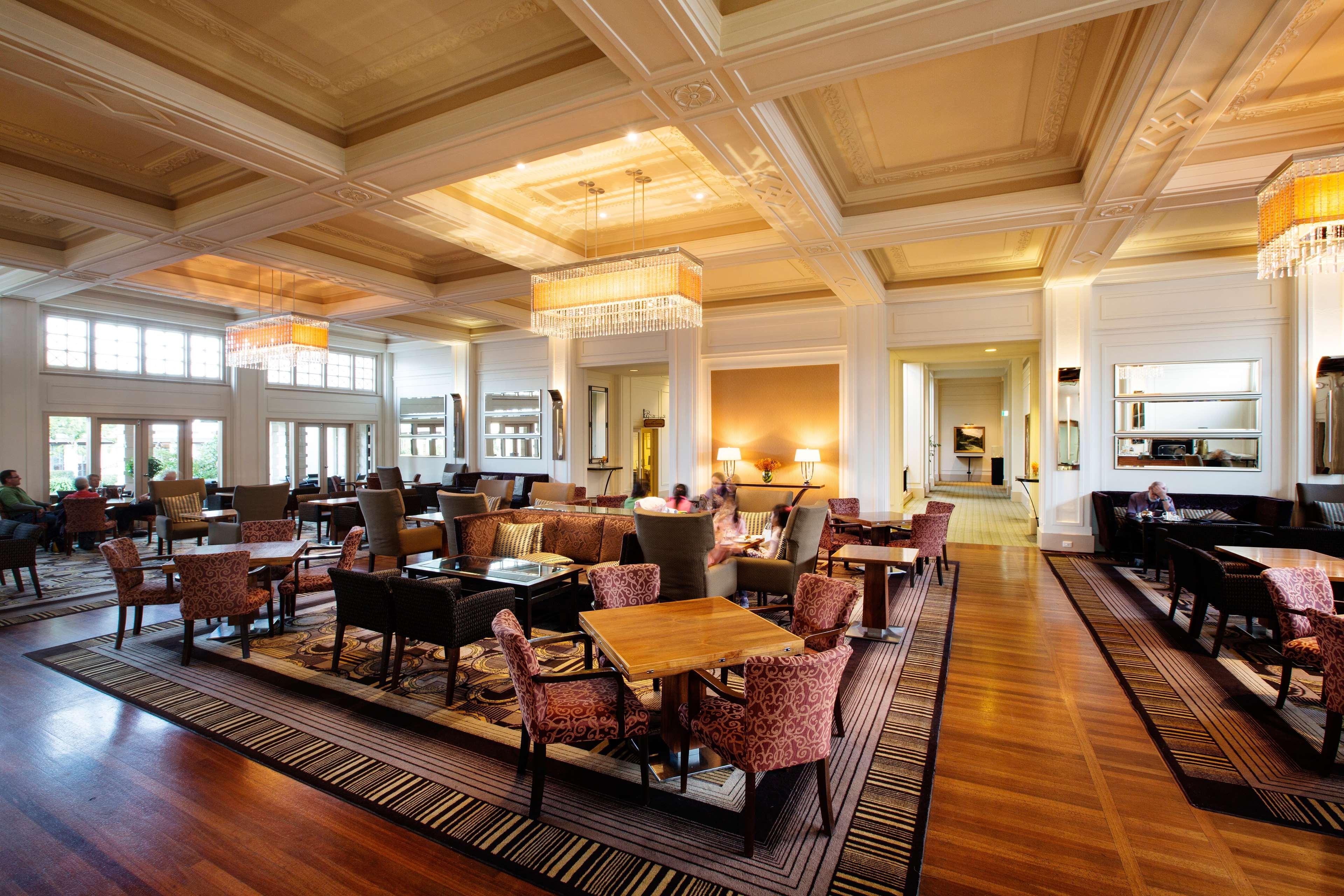 Hyatt Hotel Canberra - A Park Hyatt Hotel Ngoại thất bức ảnh The lobby of the Fullerton Hotel