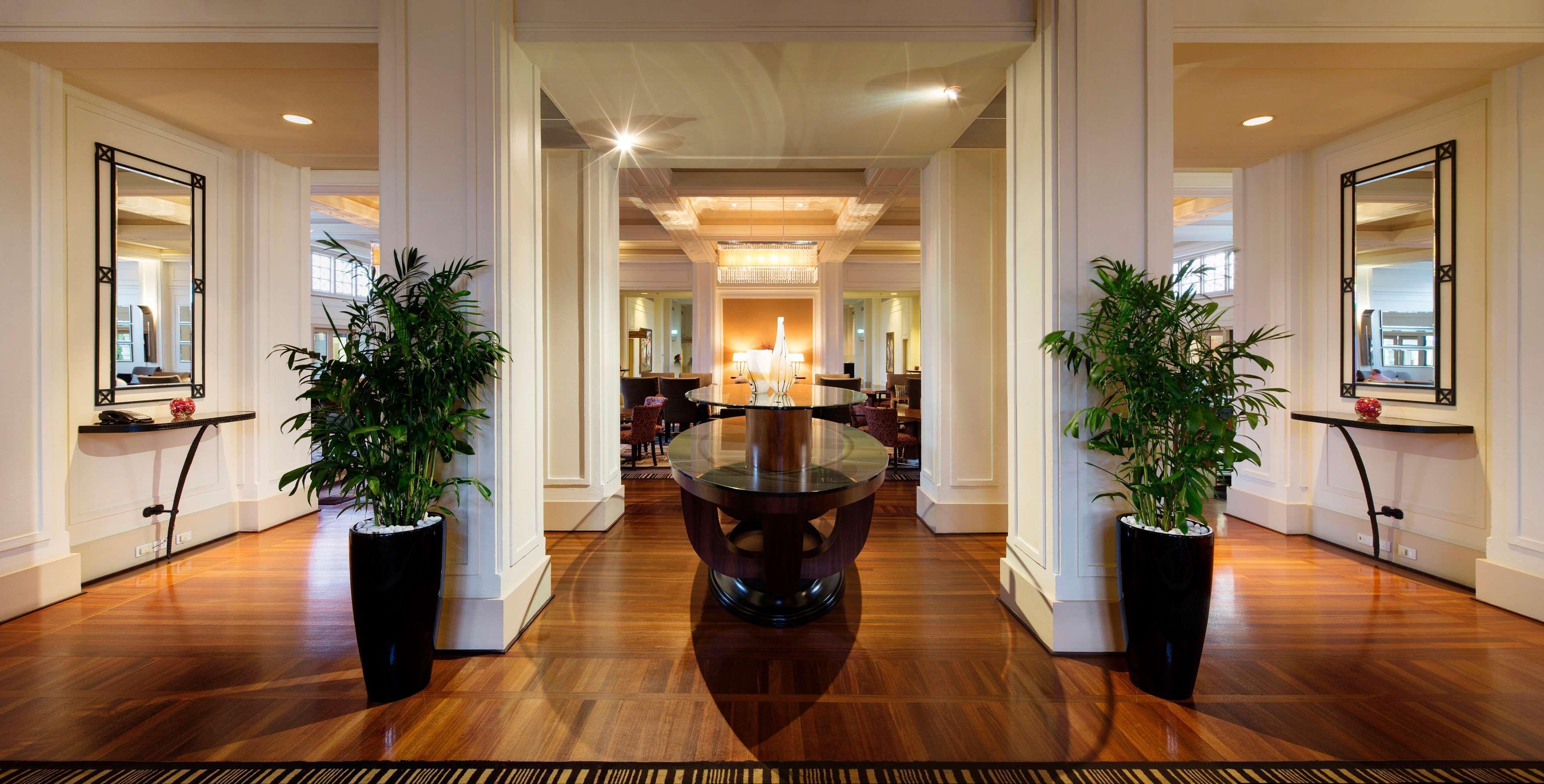 Hyatt Hotel Canberra - A Park Hyatt Hotel Ngoại thất bức ảnh Interior of the hotel
