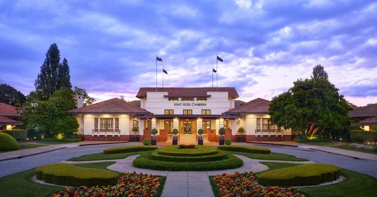Hyatt Hotel Canberra - A Park Hyatt Hotel Ngoại thất bức ảnh The clubhouse at the Adelaide Golf Club